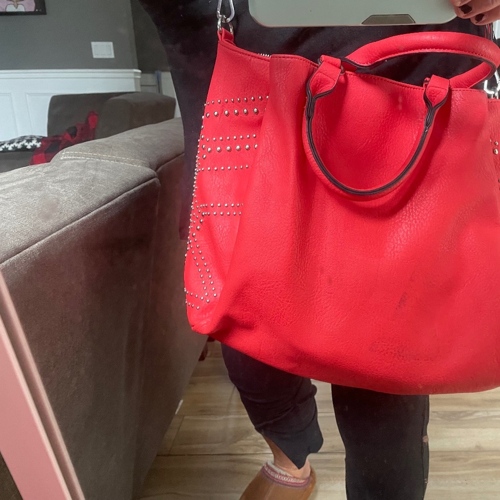 FREE PEOPLE Vegan Leather bag with stud detail. Orange.